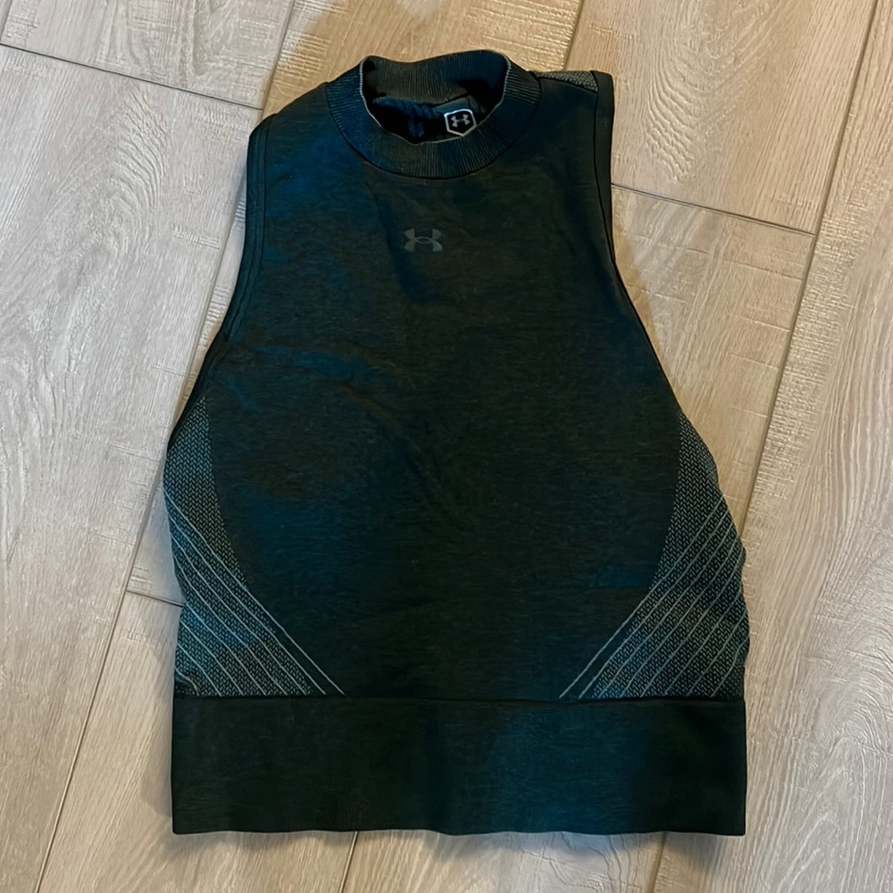 Underarmour tank top